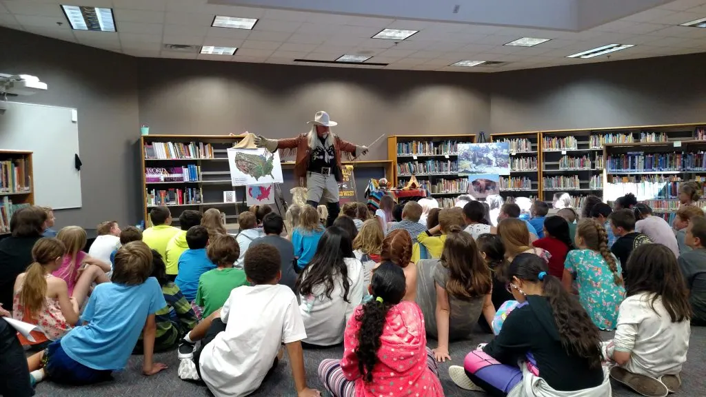 Payin' attention to Buffalo Bill's adventures, even on the last school day before summer! 
